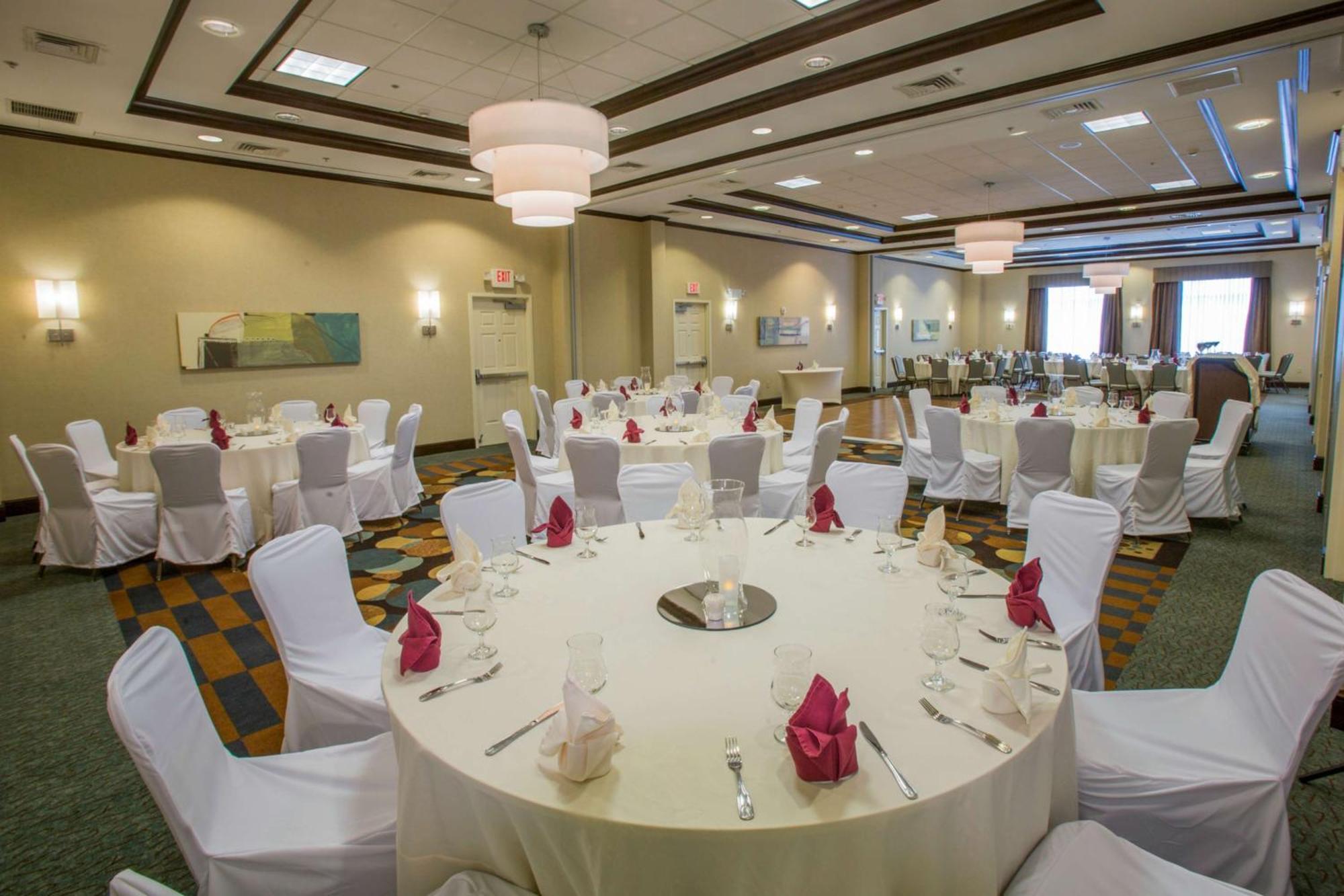 Hilton Garden Dulles North Hotel