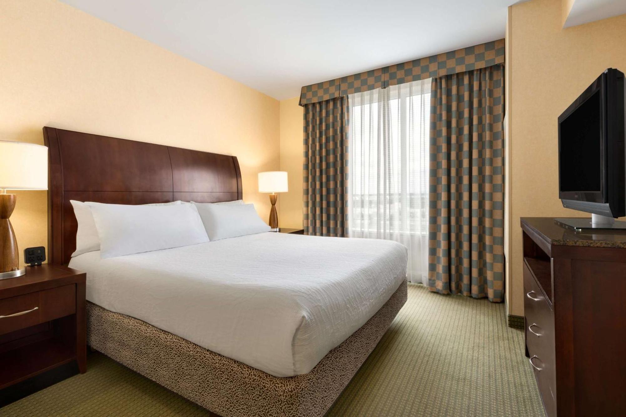 Hilton Garden Dulles North Hotel 3*