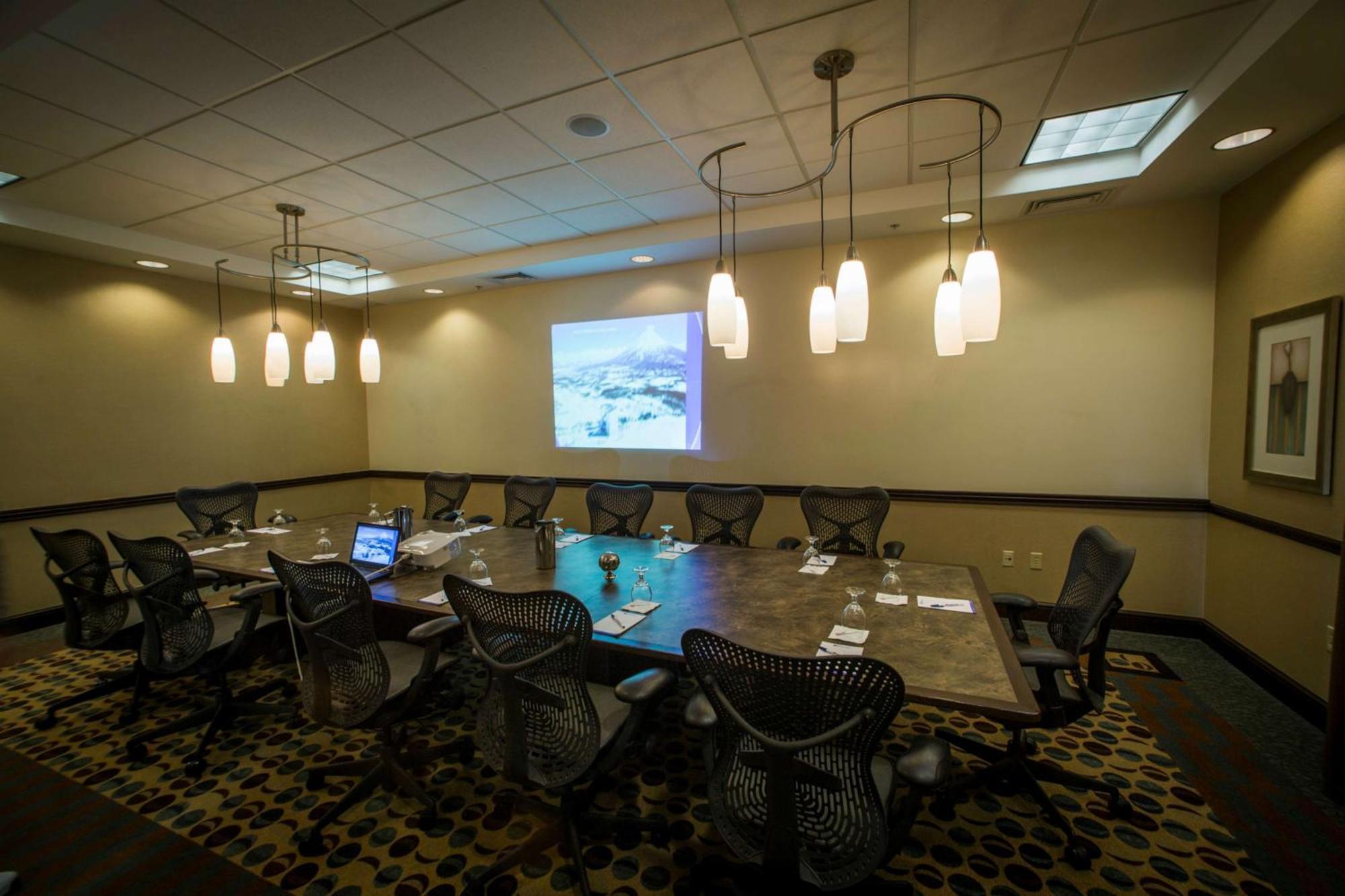 Hilton Garden Dulles North 3*