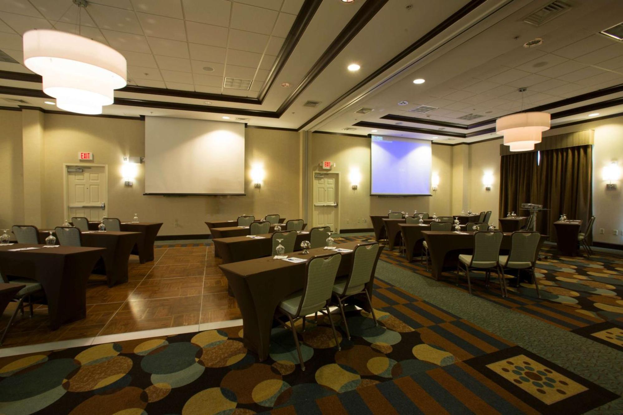 Hotel Hilton Garden Dulles North 3*